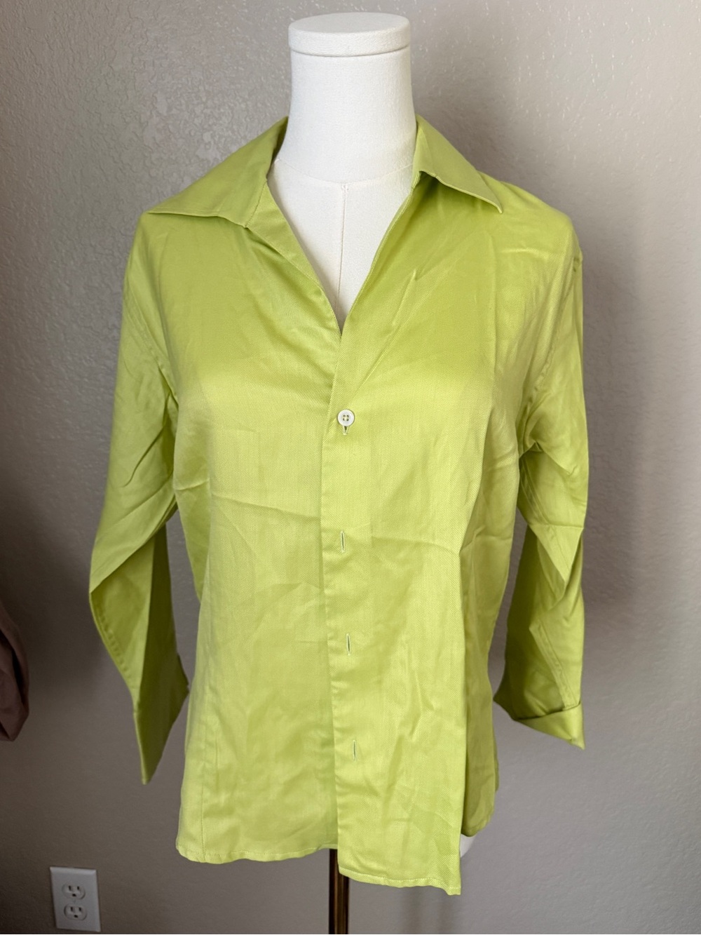 Craig Taylor Mia Fit Chartreuse Green Button Down Blouse Size M Made in USA